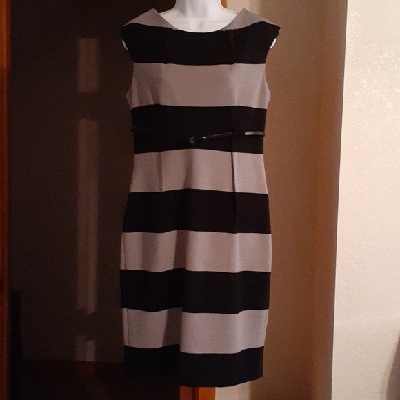 Calvin Klein Dresses & Skirts - Calvin Klein dress sz 10